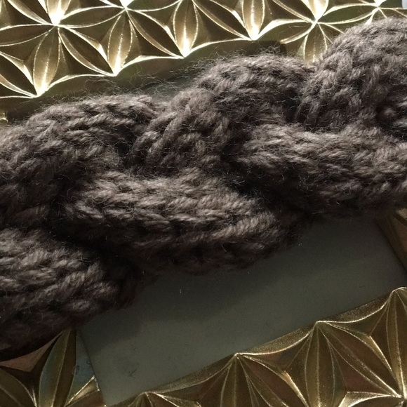 womans ear warmer headband - Picture 2 of 4